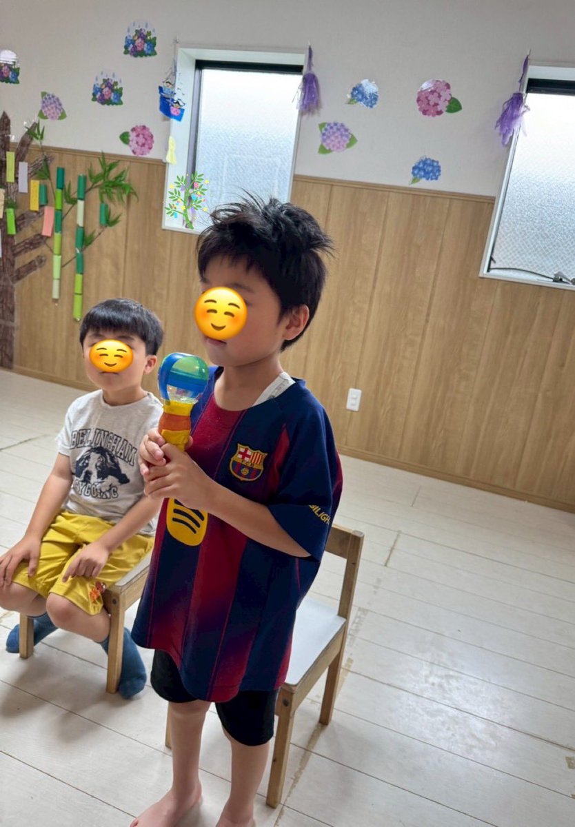 firstdream_jr's tweet photo. ☆西小松川ジュニア☆
2026.7.7(火)
「お名前は？好きな色は？」🤔
西小松川教室の朝の会ではインタビューを行っています🎤
コミュニケーション力をつける為に言葉で伝え人の話を聞く練習を毎朝行っています😊

▽ファーストシーンドリームの詳細はこちら！
https://t.co/dIBwrTi0DX

#療育 #児発 https://t.co/tEM1RXfndb