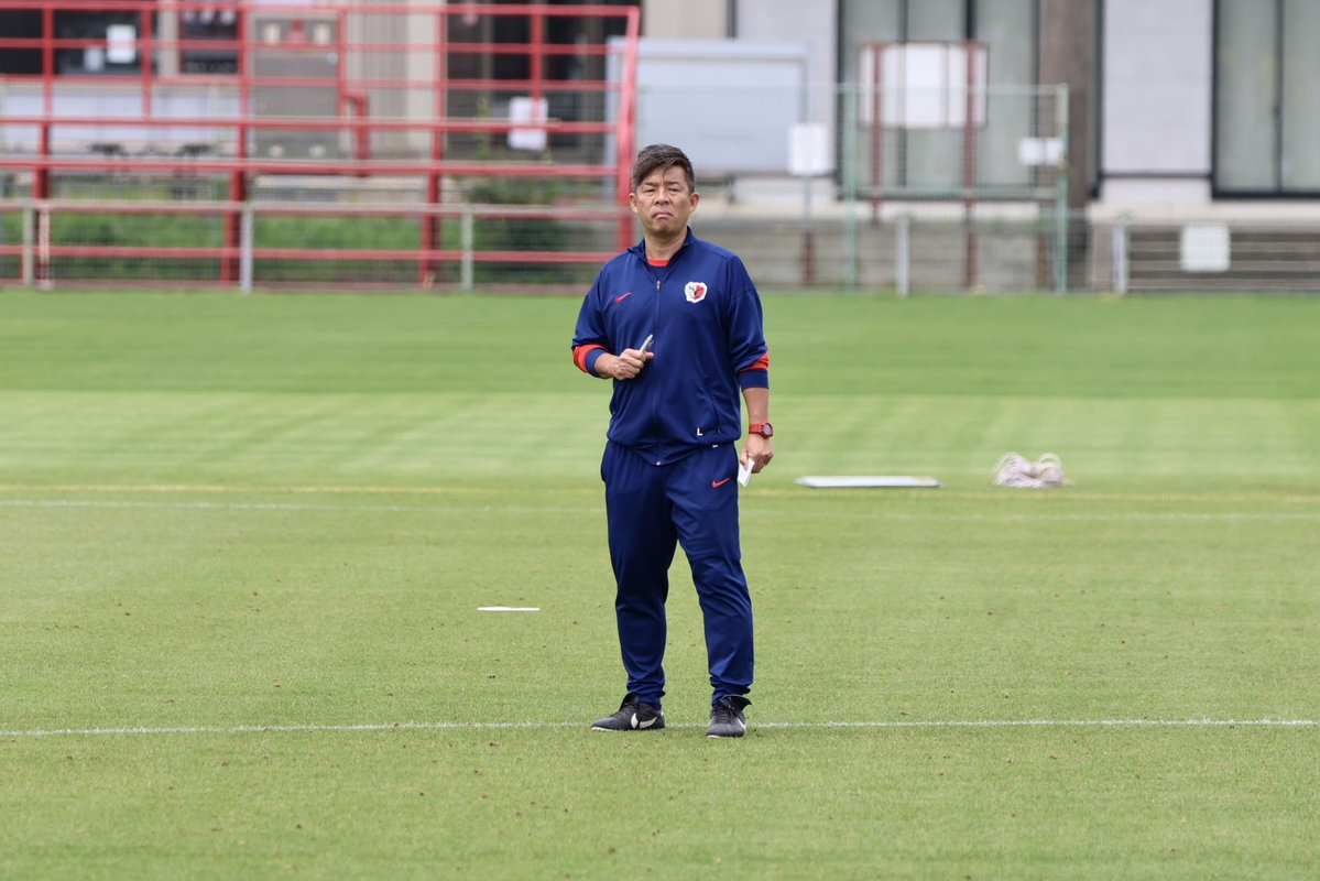 lul0_____'s tweet photo. 2026/07/07 クラハ AM

鬼さん！26/27もよろしくお願いします🤝🏻

#antlers #鹿島アントラーズ #鬼木達 https://t.co/tvxnq972oi