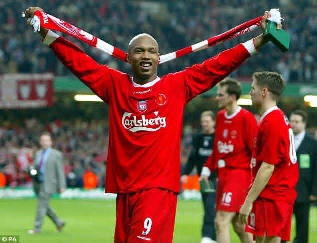 breexxybellz's tweet photo. 🔴 I can see El Hadji Diouf, who are the other two LFC legends behind him? https://t.co/yLGxRPP0Cv