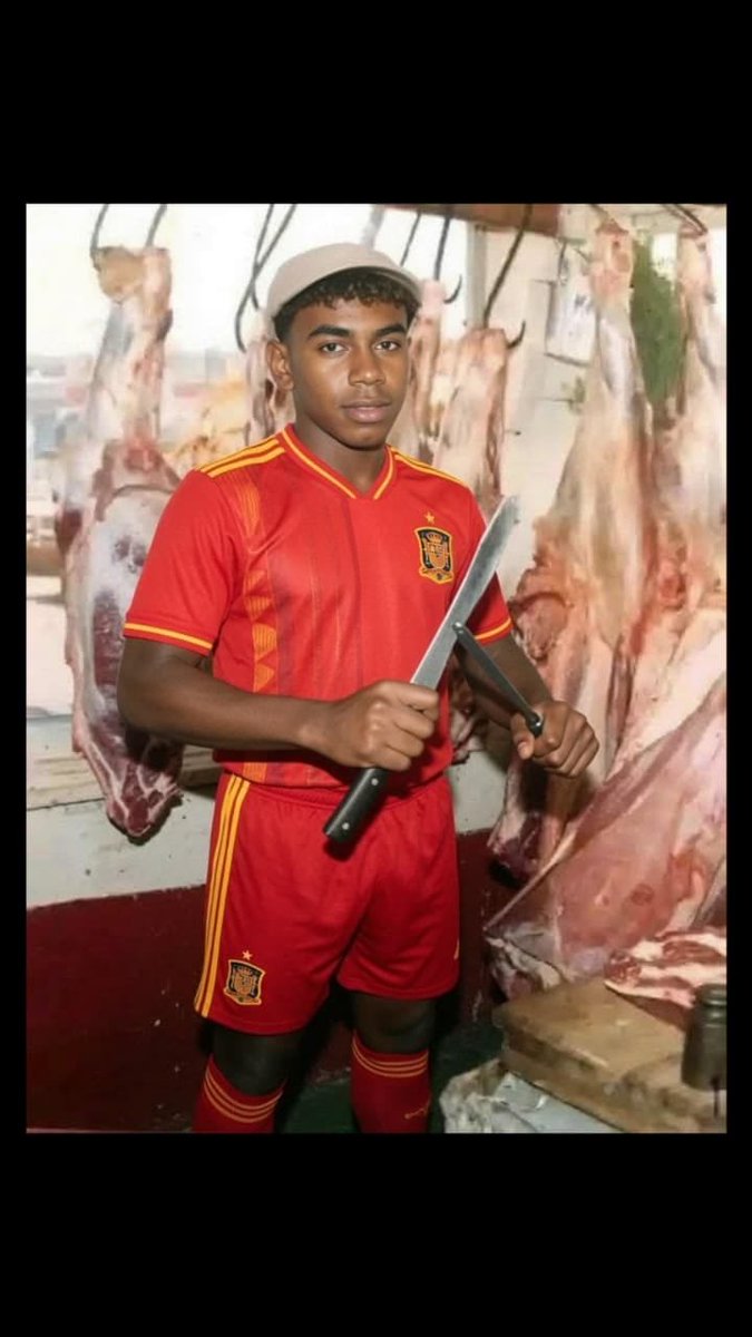RajAntidote's tweet photo. Lamine yamal sharpening his tools to eliminate messi in the final
#fifaworldcup2026 https://t.co/x9MkHND4y4