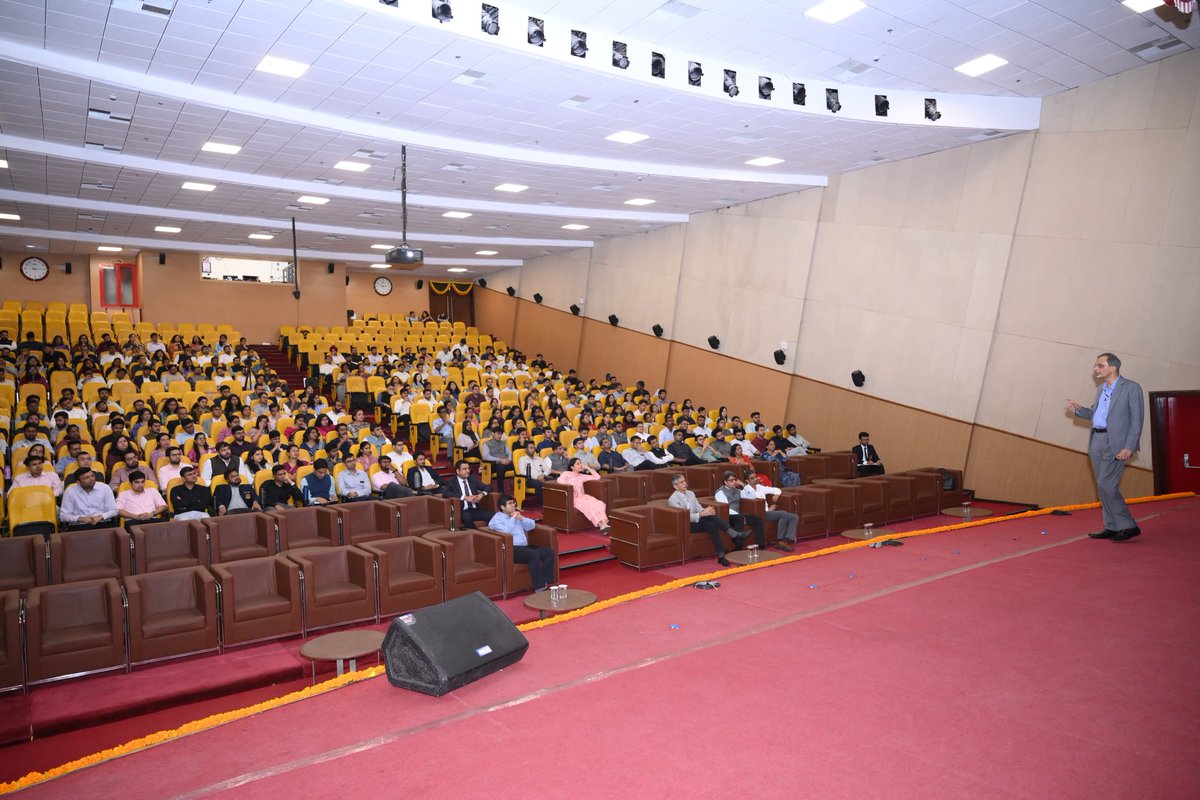 NADT_Official's tweet photo. It was an honour for the National Academy of Direct Taxes, Nagpur, to host Shri V. Anantha Nageswaran, Chief Economic Advisor to the Government of India. (1/2) https://t.co/bFdijwvAWA