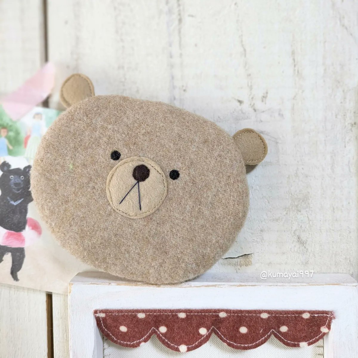 kumaya1997's tweet photo. ミシンを新しくして作ったもの第一号は『くまさんポーチ』🐻

そして目👀の刺しゅうがフェルトになりました！ちょっと柔らかい表情になった気がします😊しばらくは両方混在しますので🙇 https://t.co/mJGGvTbeMr