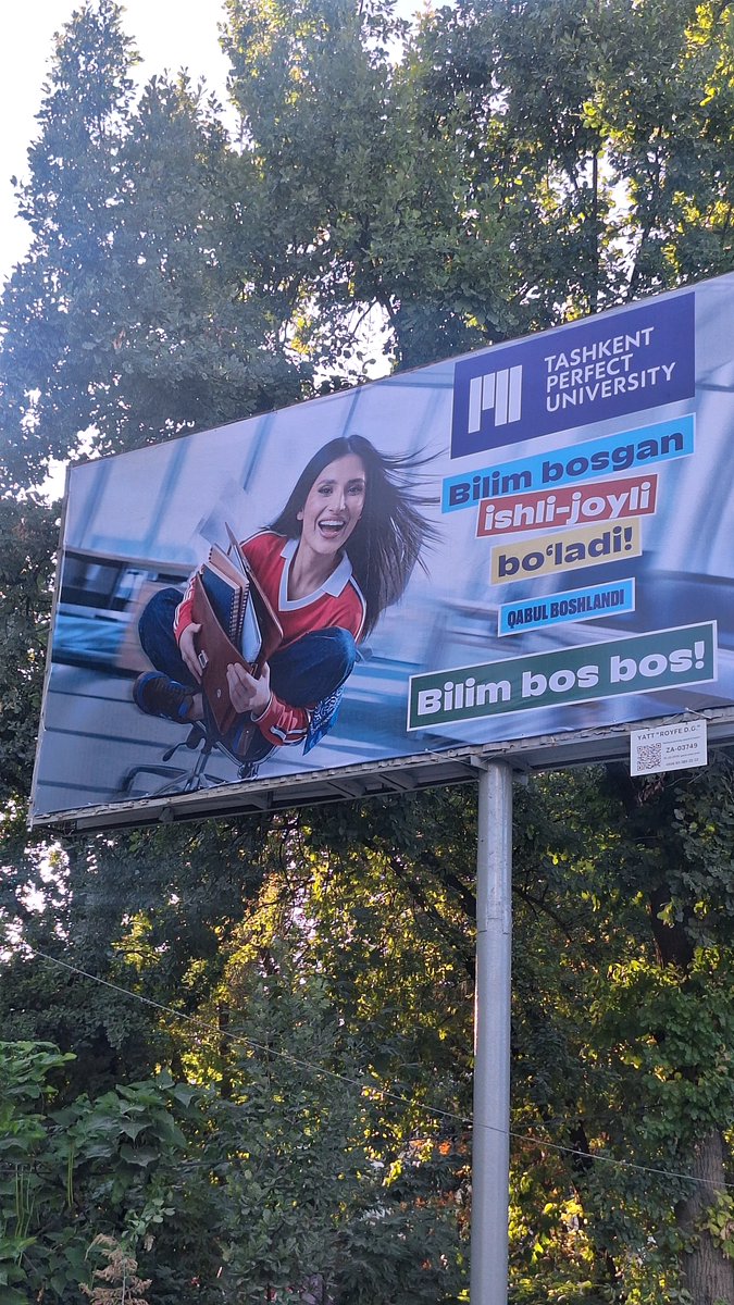 muradovanigina's tweet photo. Yangisini qoʻyishibdi, zoʻr, lekin baribir jumlalar sun'iy ekanligi shundoq sezilib turibdi. Mana bu "Bilim bos-bos" orqali nima demoqchi boʻlgan - umuman tushunarsiz. Butun boshli universitet bitta marketolog yoki dizayner bilan ishlolmasa... https://t.co/bppiQhCGbv