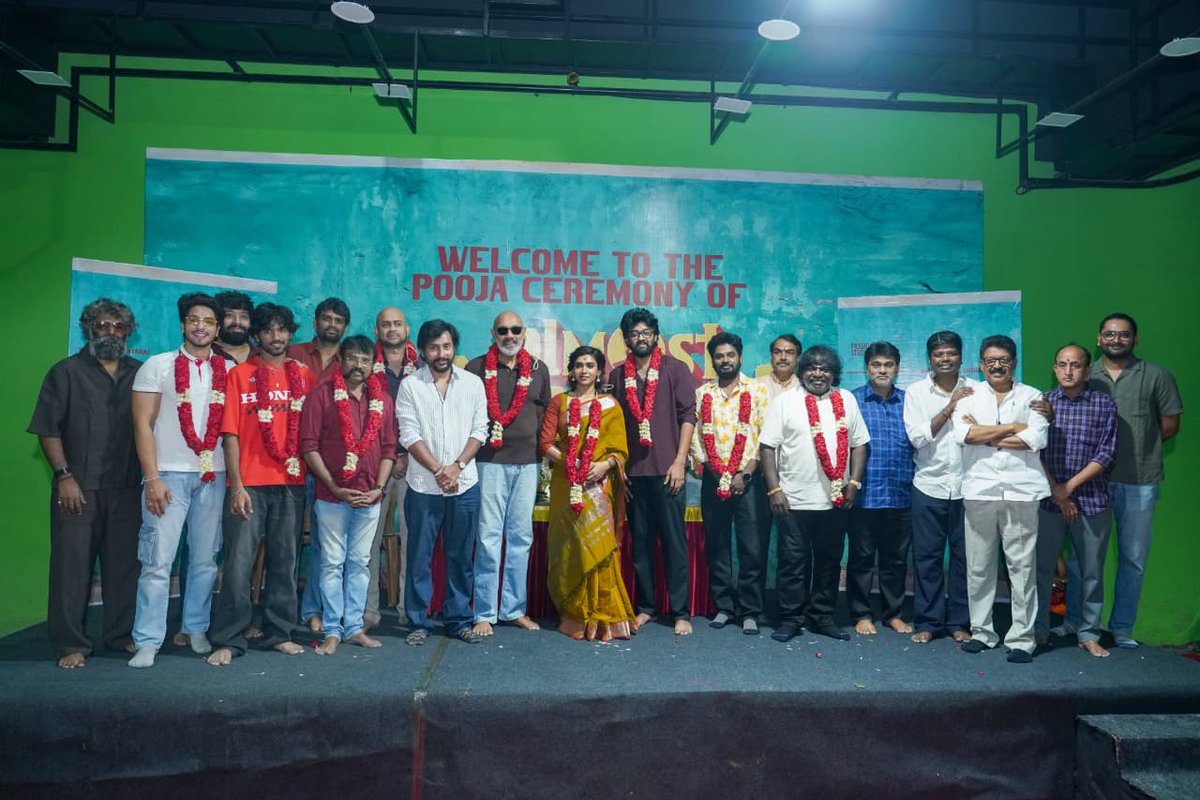 idiamondbabu's tweet photo. The journey begins! ✨ #AlmostNallavan kickstarts with a Ritual pooja ceremony. Here's to an exciting new chapter! 🎦🔥

Directed by @rajuactor91 🎬

Produced by #Hvinoth & @Sudhans2017

#Sathyaraj
@RJ_Balaji
@Adhikravi
@officialdushara @TSPrasanna_off
@foxnmuisc
#Govindraj
@bala_jayap66903
@viyaki_s
@PassionStudios_
@aspireubuntu
@thinkmusicindia
@SureshChandraa
@AbdulNassaroffl
@DoneChannel1
