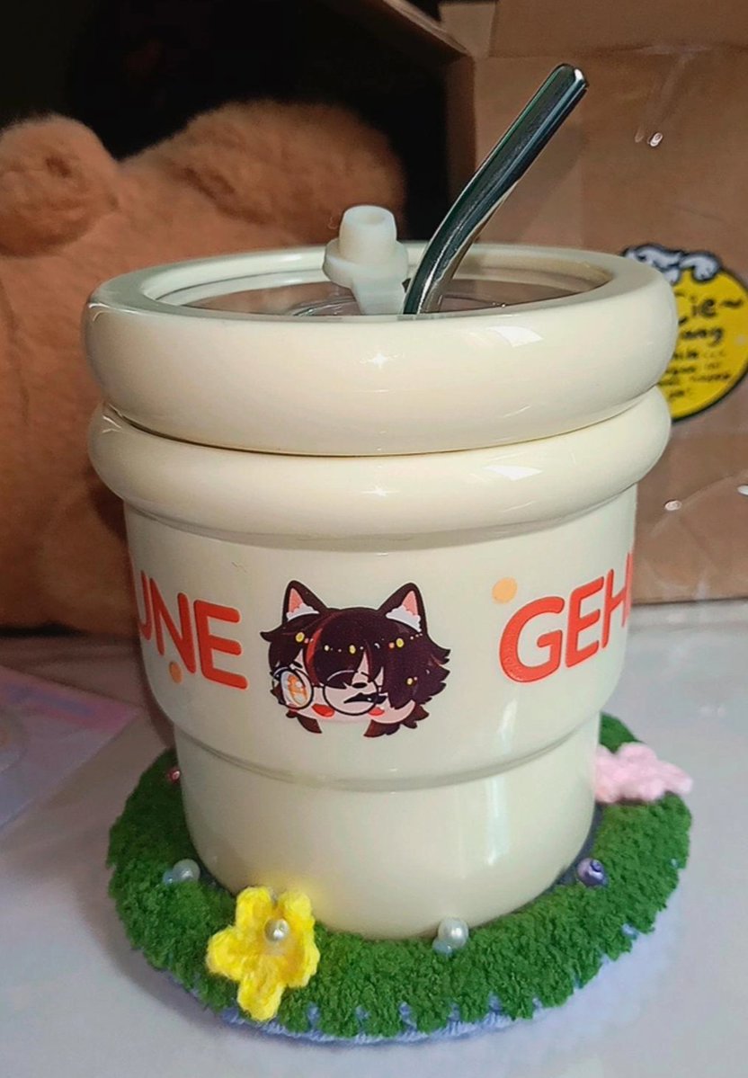 oniijunn's tweet photo. @sketzka thanks to qaqa pitti juga buat alas minum nyaa, pas sma gelas nya plus jdi nambah cutee omgg 😘 https://t.co/DnGImfcL2W