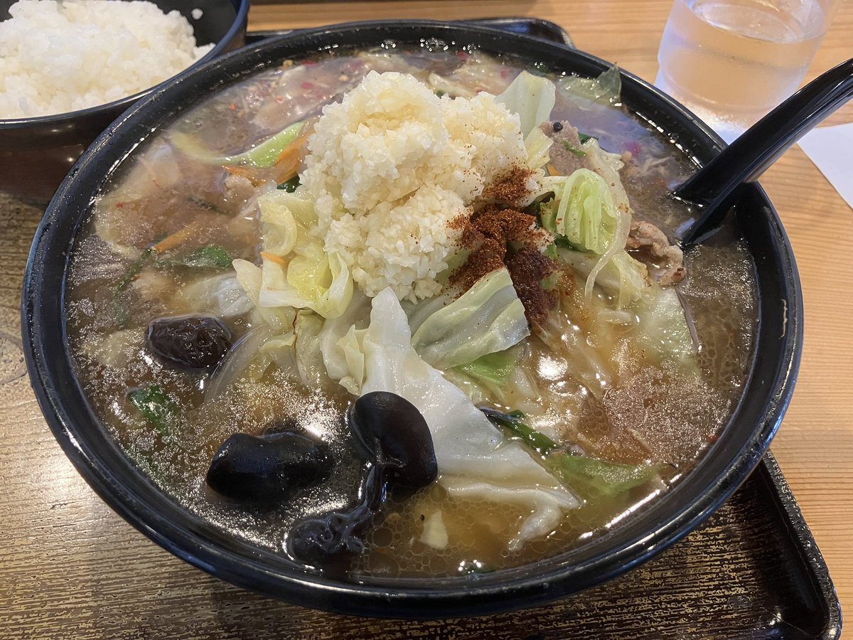 zuzuli's tweet photo. 数年ぶりに一発食ったけど美味いなぁやっぱり 降りたらまた来よう https://t.co/2VLb9JV9mp