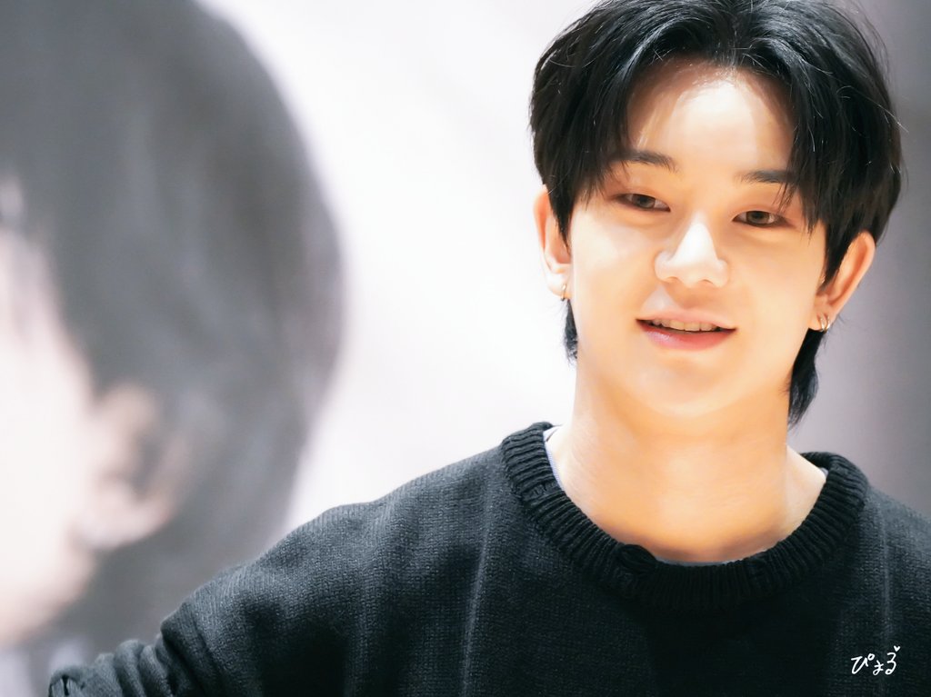 feel_hyun_soo's tweet photo. 장현수... 잘생겼다...
#HUNSOO #TNX https://t.co/guNCXqCcAD