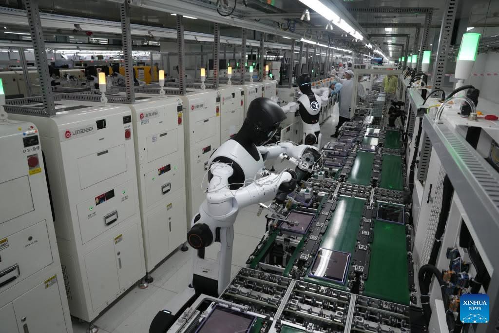 PDChina's tweet photo. China exported 10.377 million robots across separately listed categories in the first five months of 2026, with a total export value of nearly 20 billion yuan (about $2.98 billion), according to customs data. The products were shipped to more than 150 countries and regions worldwide, with the EU and ASEAN emerging as the primary destinations.