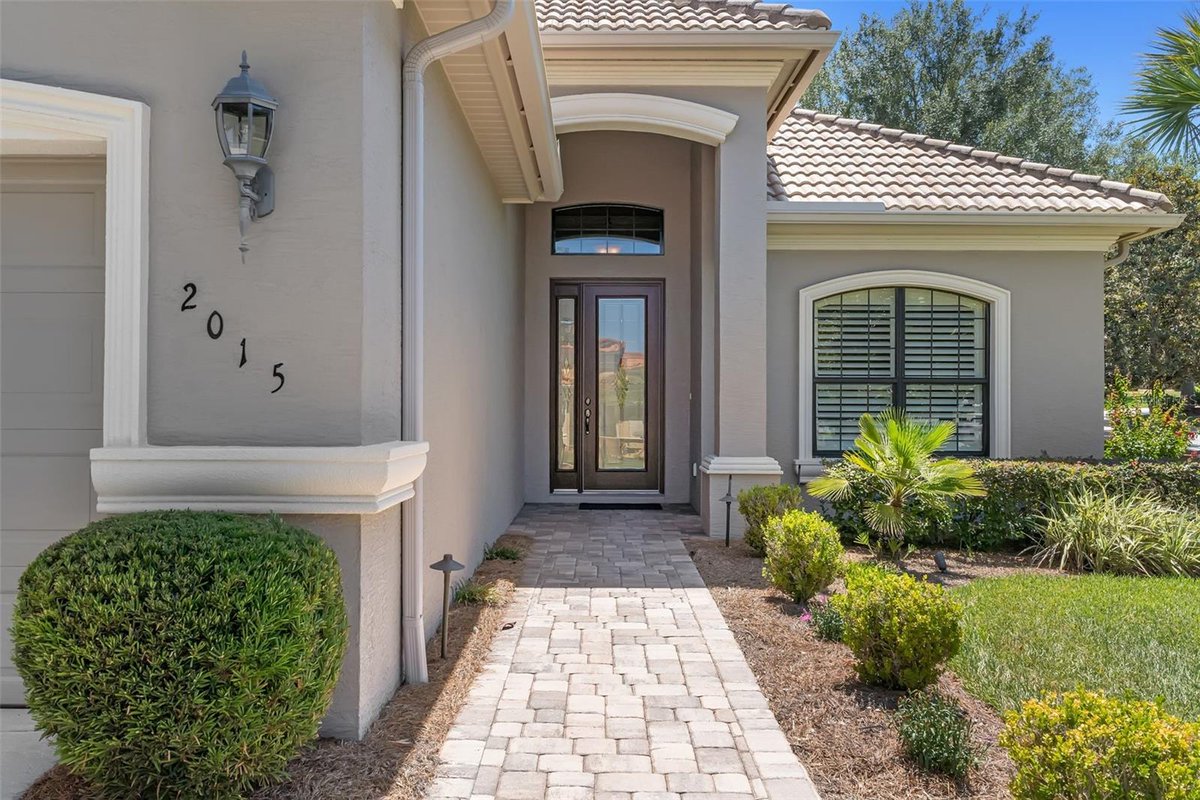 KimKnowsHomes's tweet photo. 2015 N Rhodes Point, Hernando, FL, 34442
3 bed | 2 bath 2915 Sq. Ft.
Active | 535000
https://t.co/ZN2ZRkkEUl
YOU FOUND IT! Experience the best of Florida living in this beautifully upgraded, maintenance-free villa located in the highly sought-after gated community of Terra... https://t.co/rASIlSfElL