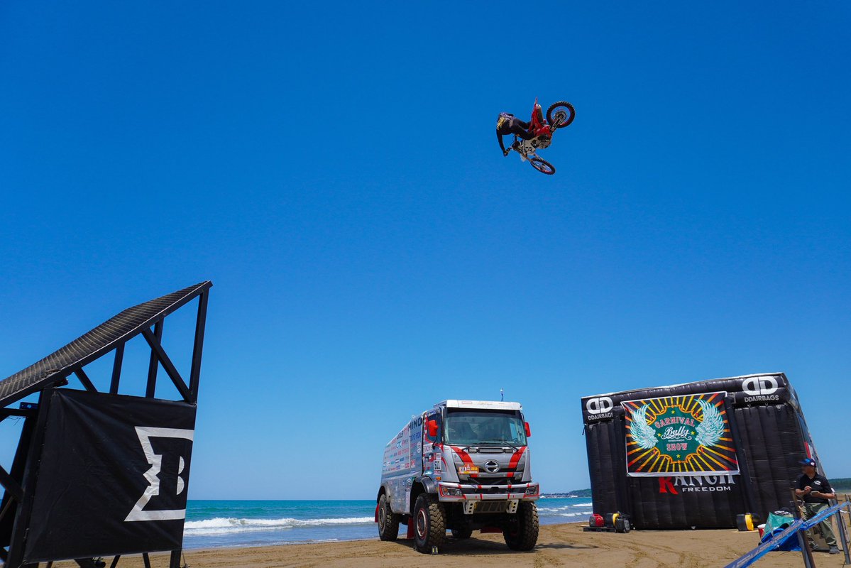 daichi_bol_fmx's tweet photo. 今横浜でFMXが見れる様に120%の力使って動いてます！
いい報告ができる様に是非期待しててください🔥

と同時にスポンサー募集もしています！
是非よろしくお願い致します。

横浜でのFMXショーは１つの夢でもあるから、絶対に開催する！

#横浜 #横浜赤レンガ倉庫 #fmx #イベント https://t.co/XiUsVhsGDn
