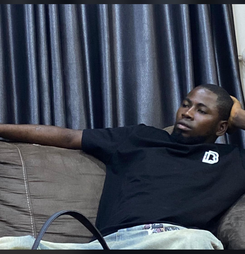 a_movingman3's tweet photo. Abeg if na you dey do me e don due https://t.co/sxh0DsMk6D
