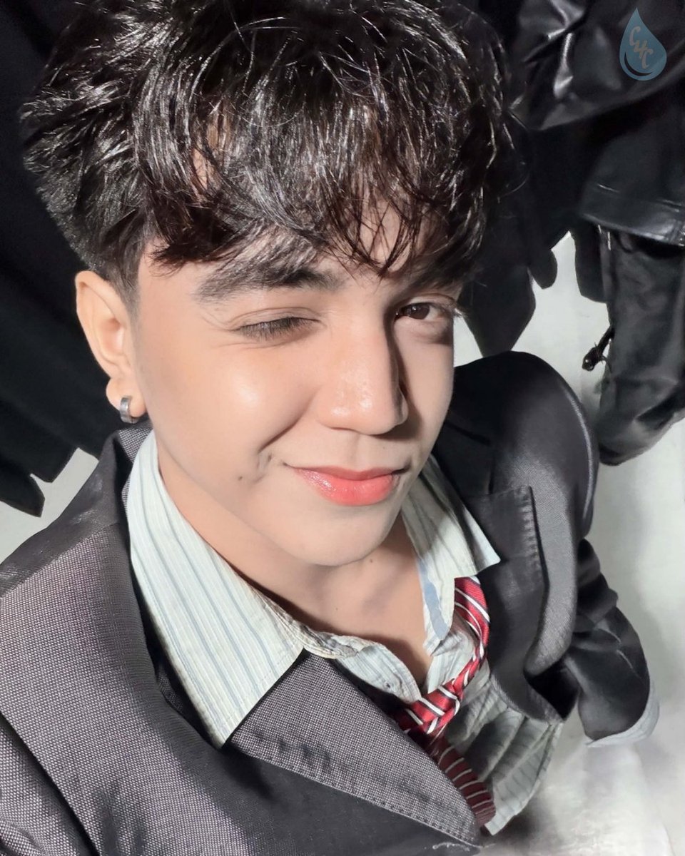 crybabies4calix's tweet photo. [#CALIXclicks] 

Back on TV Guesting last Saturday! Thank you, everyWAN, for continuously supporting Project WAN and Calix. Here's to more milestones together! 💙✨

WAN VIBE DEBUT
#Project_WAN #WAN_Calix #WeAreNext @cry4calix @projectwanofc_ @HouseOfWANs https://t.co/kTrQLt3E7U
