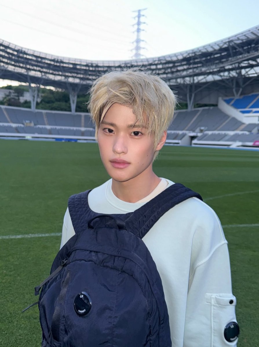 vid0g4m3sumr's tweet photo. นิยมบลอนด์ check https://t.co/clTiX6liNd
