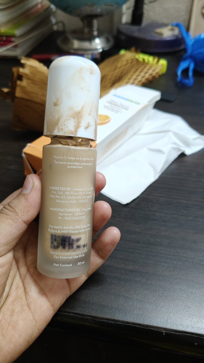 hena_sheikh's tweet photo. @mamaearthindia unable to return this damaged product that I received upon ordering. Please look into the matter at the earliest. Have been your loyal customer since years and you send such products? https://t.co/H0J2N2mfhJ