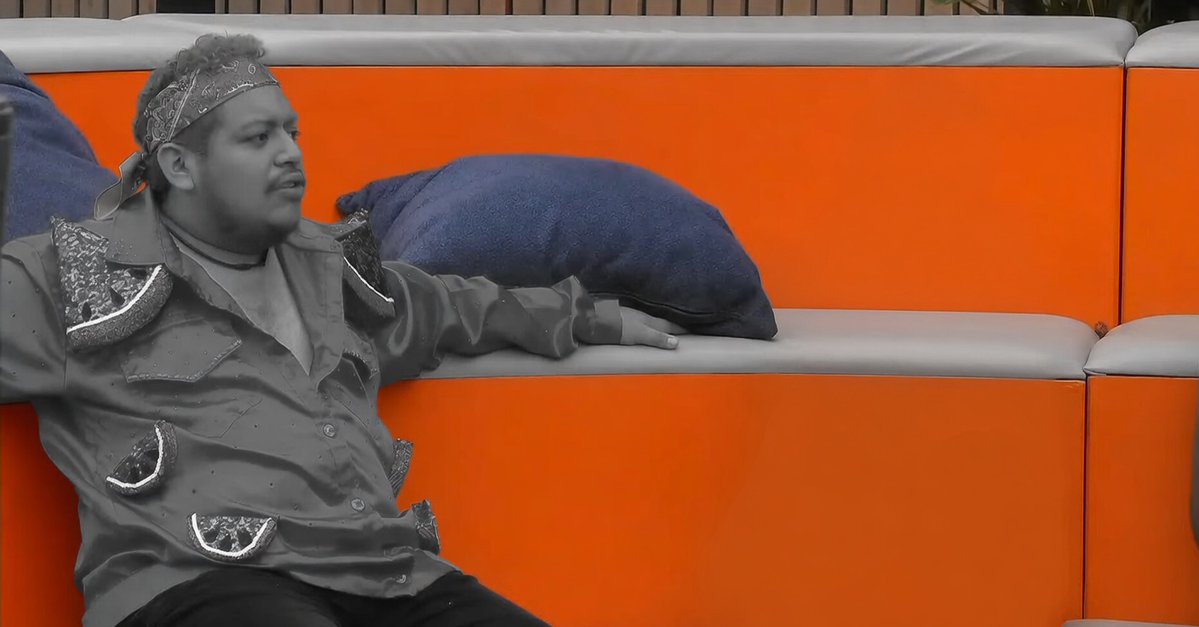 McLeoncio's tweet photo. Aplaudir a la persona que te cuestionó la veracidad de tu acento y, además, te acusó de mantener un personaje, solo demuestra la falta de dignidad y de criterio propio que puedes llegar a tener

Ramahá: la decepción de la Temporada.

#MasterChefMx https://t.co/lzZmfPiPty