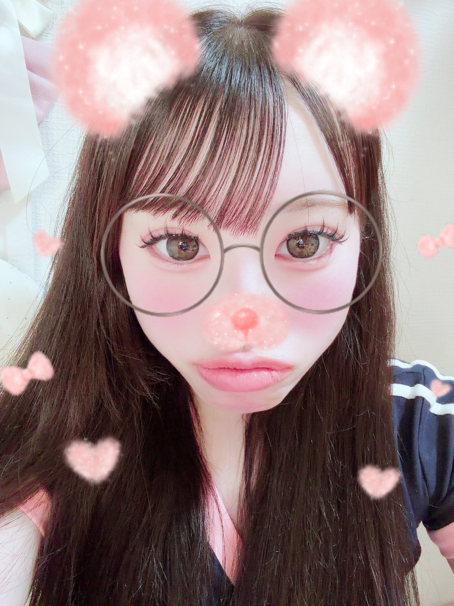 3ayvu_'s tweet photo. 休みの日はこの時間に起きる笑おはよ＞ ·̫ ｑ❤︎ https://t.co/DdrVfhuqot