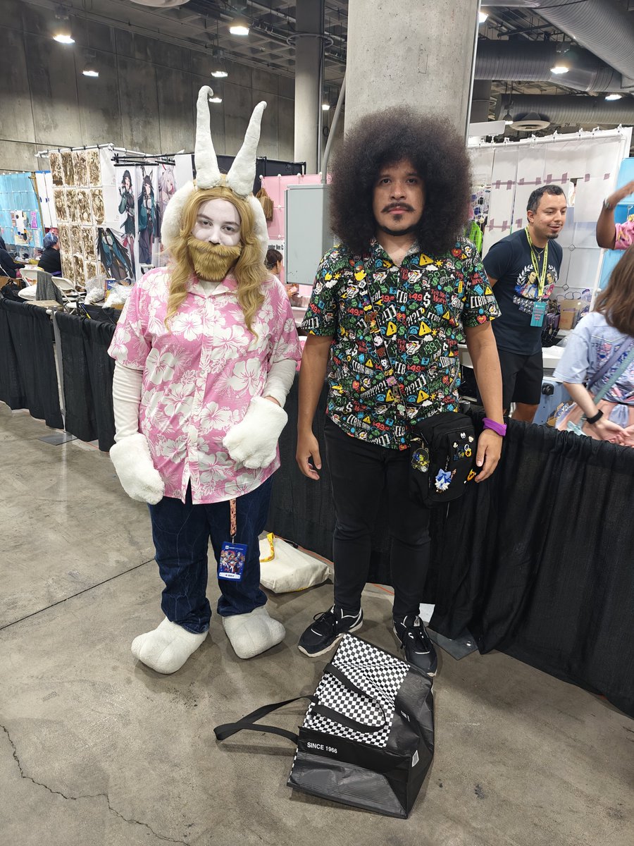 _SrPelo_'s tweet photo. It was so nice going to AX! I hope I can have gifts next year!! https://t.co/YBgDTZQAVR