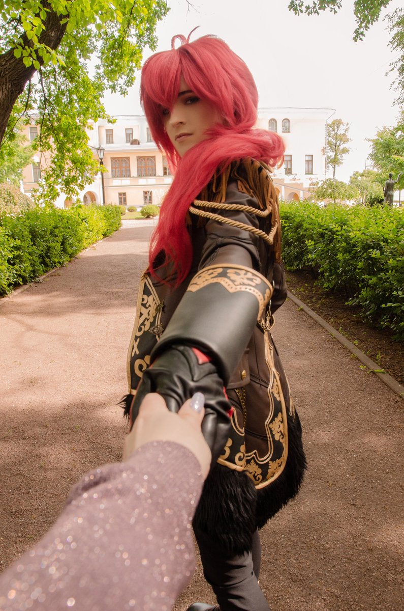 Reyn_Di's tweet photo. "Diluc, of Mondstadt. Not interested in idle chit-chat. If you have things you want to get done, let me know."

Fandom: Genshin Impact 
Character: Diluc Ragnvindr 
Photo: Alenaru

#Genshinlmpact #Genshin #Diluc #DilucCosplay #cosplay #GenshinCosplay https://t.co/QRdE6LiSHl