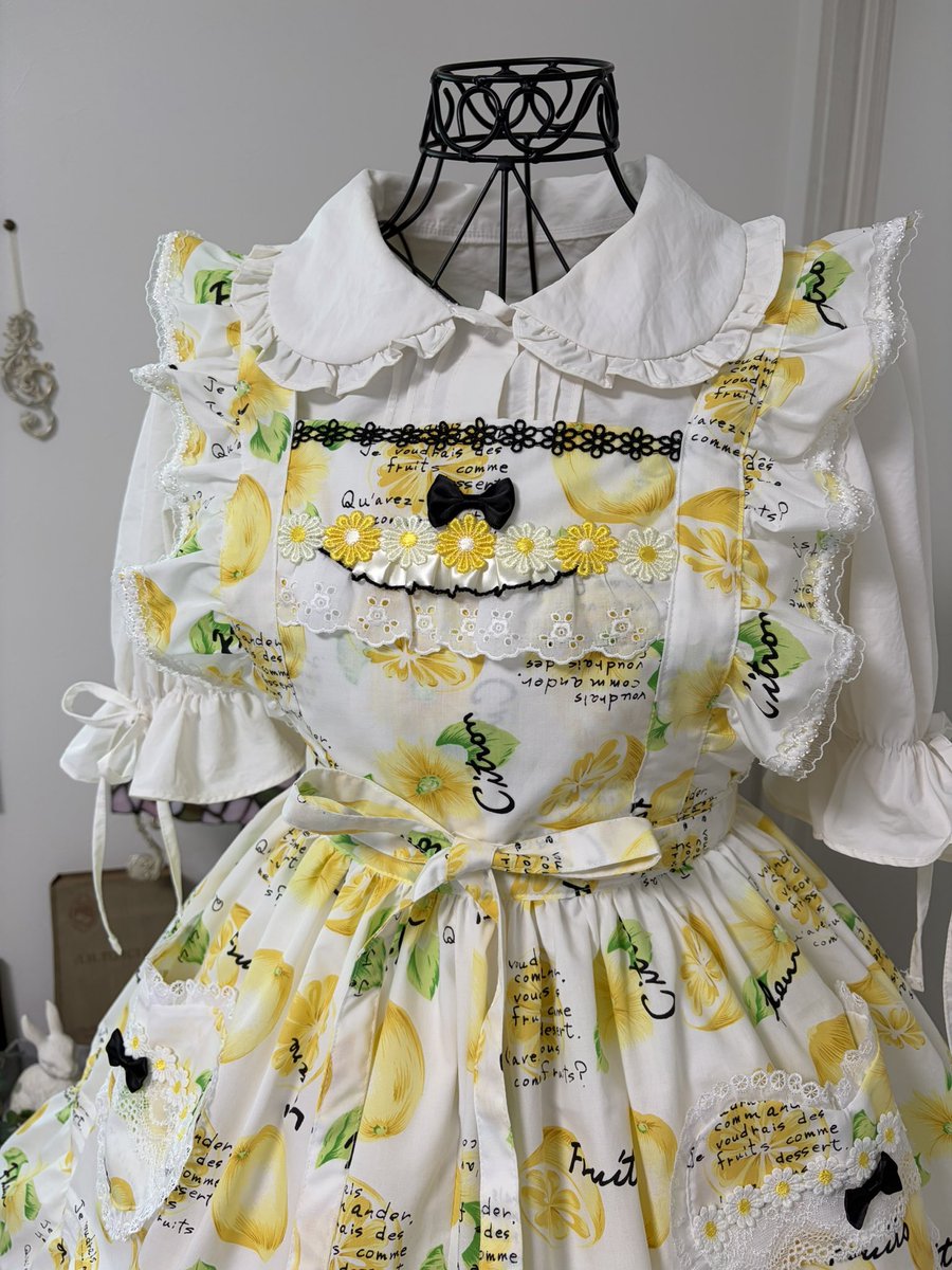🍋レモン柄フリルエプロン🍋完成✨ こちらはハンドバッグとリスト