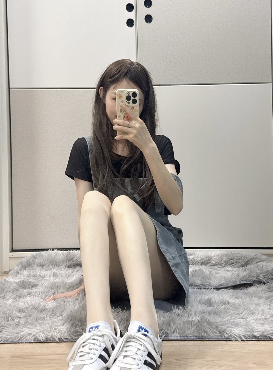 sdonh0's tweet photo. 나가기 전 일상 체크, 오늘도 보정 없는 원본 그대로. https://t.co/ShmOjerUyr