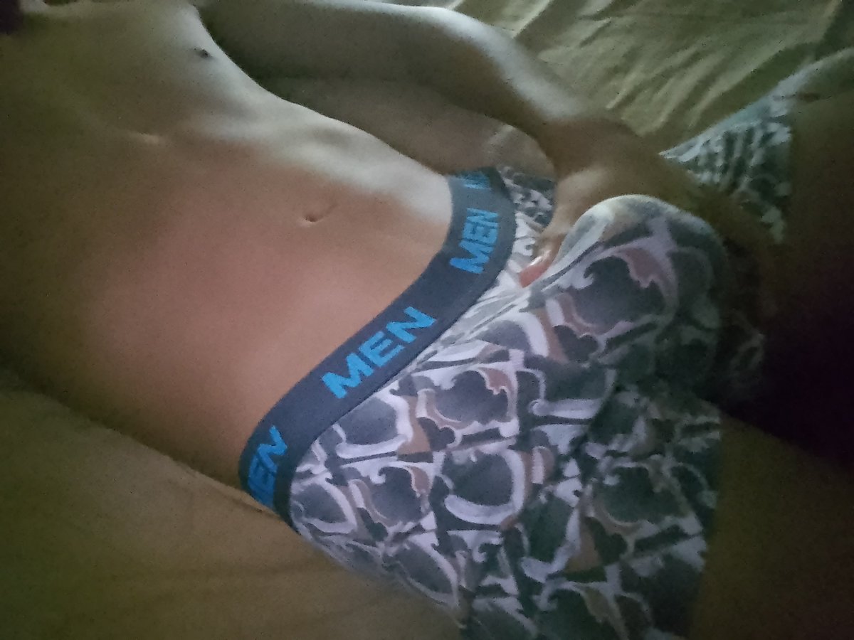 leon33281's tweet photo. Aver sus boxer 🥵🔥 https://t.co/7eh0StI72E