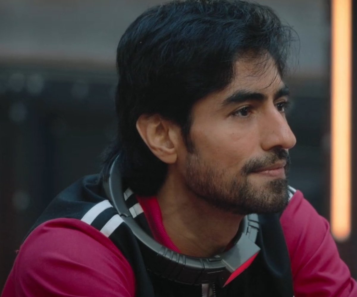 hcmyworld's tweet photo. #HarshadChopda has been goofy, full of life,has strong opinions & an Enthu Cutlet since ages. In a world where men are told to suppress their emotions, he is full of emotions and is expressing them. The Overactor tag? Nah won't work.
#LockUup
#NetflixIndia https://t.co/BlfgmGFccb