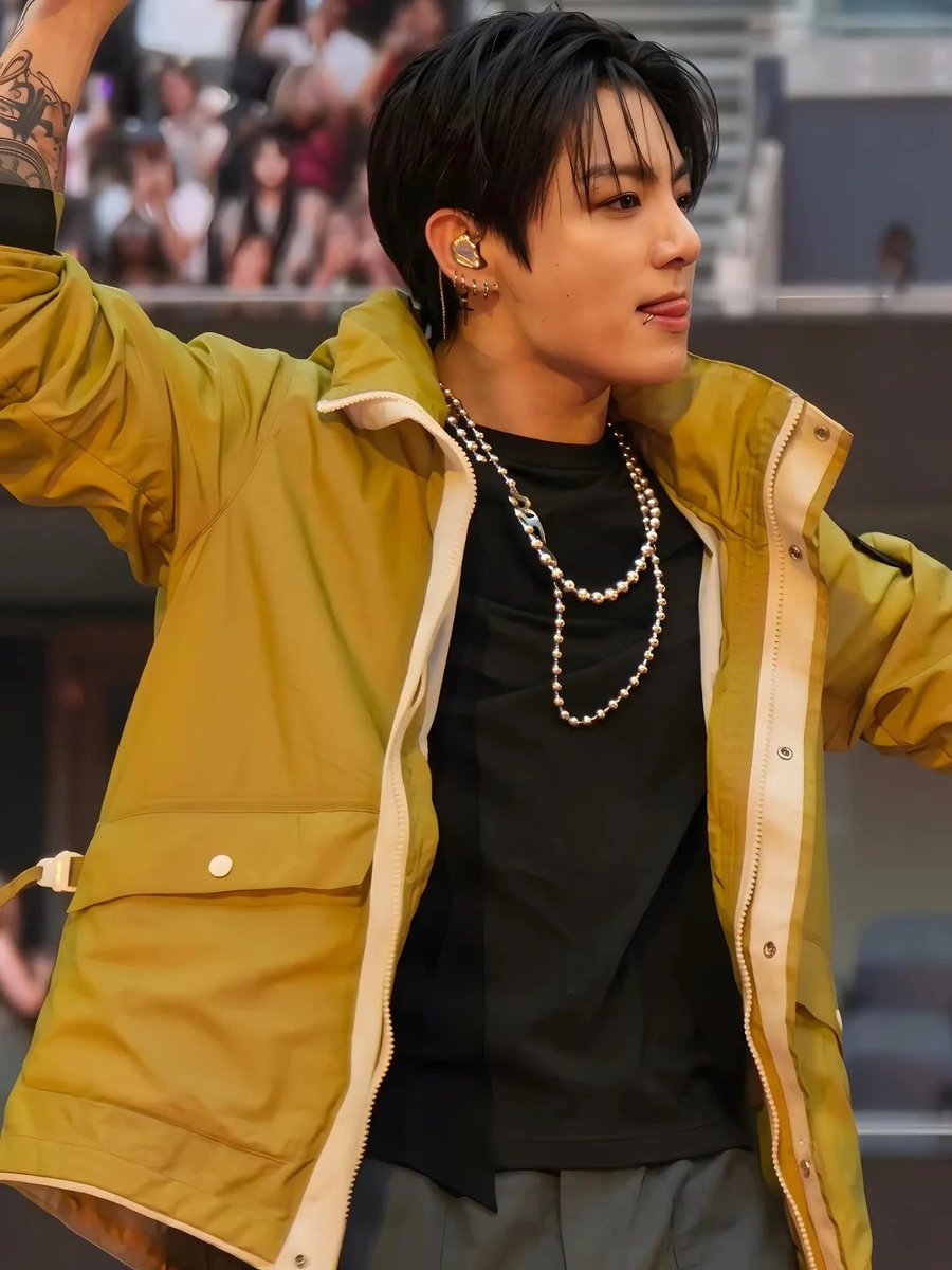 Jungkoo_gukkk97's tweet photo. https://t.co/Z4ROIsnW1P