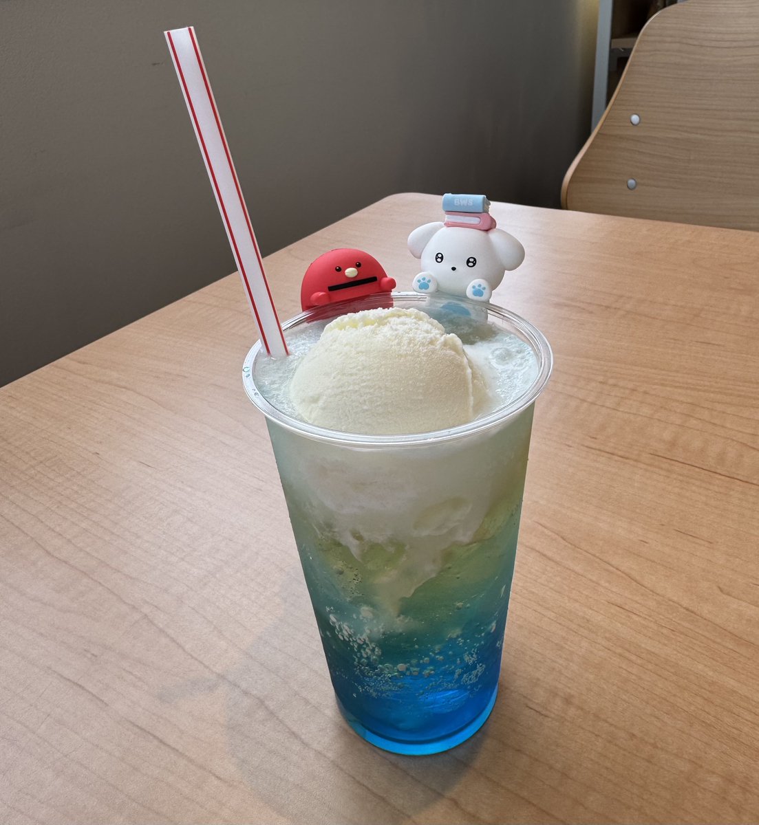 a_loveuu's tweet photo. 可愛くって何にでもつけたくなっちゃう🥰 https://t.co/KnYkbZRWOC