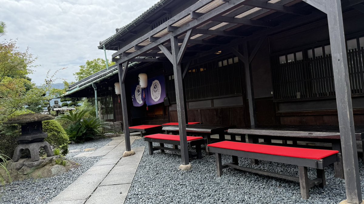 Mu_ri_7's tweet photo. 本場のうどんは違いますわ！ https://t.co/jKioi20Zfa