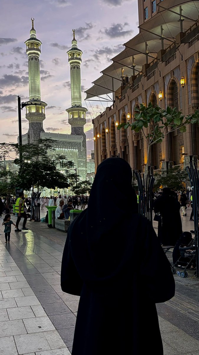xshgi's tweet photo. طلبت من الله جبراً لقلبي
فرزقني بعمرةٍ الحمدلله
❣️❣️ https://t.co/z9twzix4Kg
