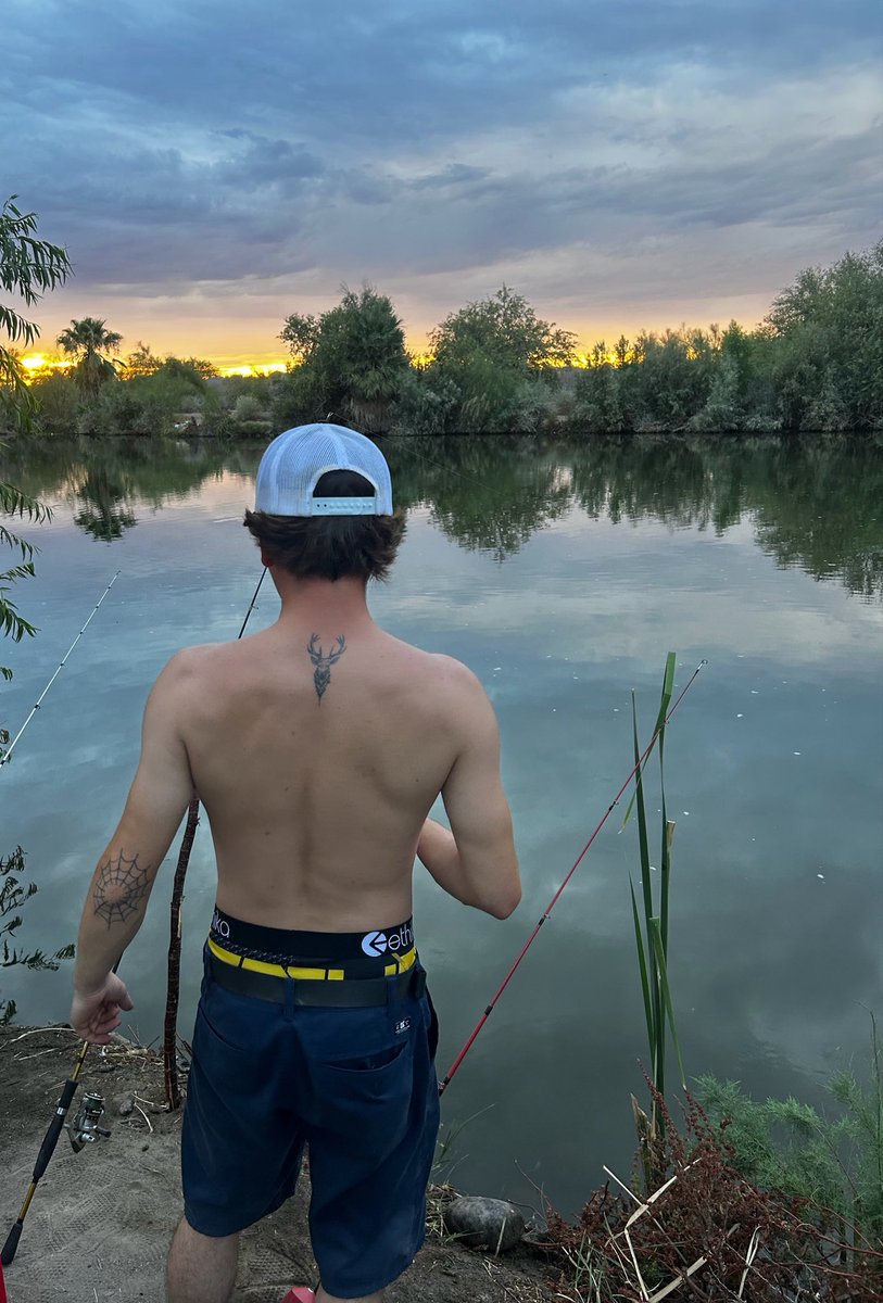 Skaterkyle01's tweet photo. https://t.co/9DAyOz6MtU