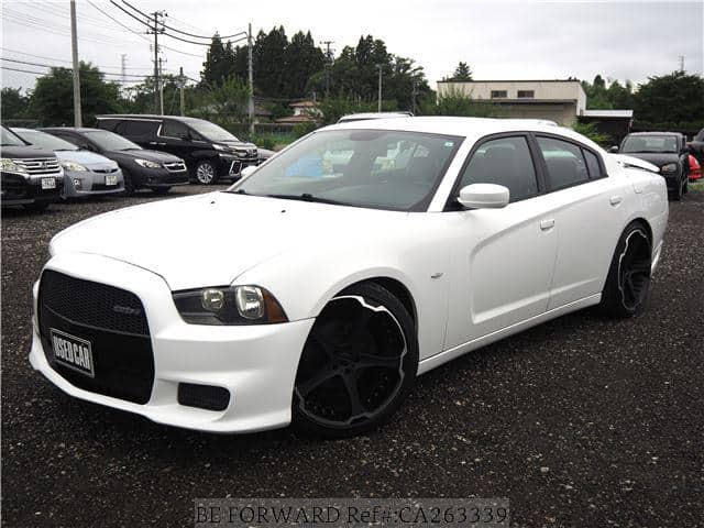 BEFORWARDJAPAN's tweet photo. 🔥Dodge Charger✨
Dodge Charger is a powerful four-door muscle car known for its bold styling, strong performance, and spacious interior.
👉 Browse all Dodge Charger cars: https://t.co/sGHQk848Md
.
.
.
#beforward #auto #cars #jdmcars #jdm #autos #automobile https://t.co/Vft2K1Cwdz