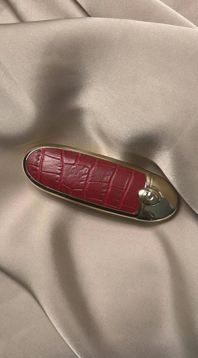 NouraSaud_4's tweet photo. The perfect lipstick for every woman https://t.co/IIwngR7Kkz