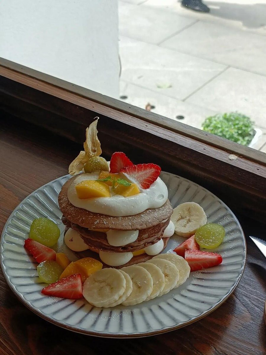 RinAssetNote's tweet photo. 午後のティータイムに流れるゆっくりとした時間。スイーツが見ているだけで癒される。 https://t.co/PhdXrLOsIH