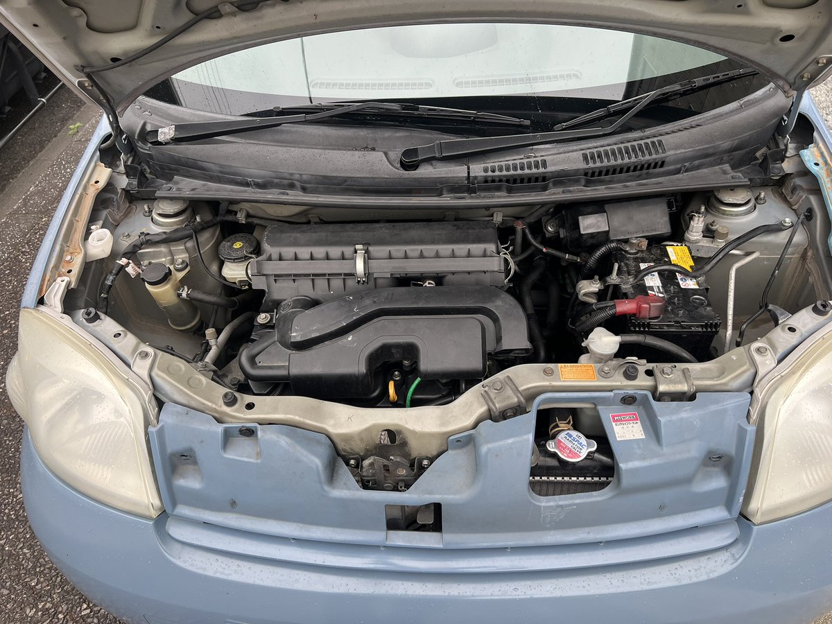chanmina_pridd's tweet photo. ダイハツ　エッセeco L235S
5MT
箱14万キロ　エンジン3万キロ
車検残　R9/6月まで

中間ストレートマフラー
フロント車高調　リアダウンサス←トランクに載ってる取付渡可能
オーディオ付きます…(写真は何もついてない)

不具合無しだけど左のサイドシルら辺が凹んでます。

エンジン多分対策品で載せ替え時にクランクシール交換済み

相場と同じにしたけど高ぇ気したので元々考えてた24万円で売ります。
転売？してください。気にしません。

フォロワー.友達割引有り
文句割増有り
「この車MTですか？」超割増有り 

#車売ります