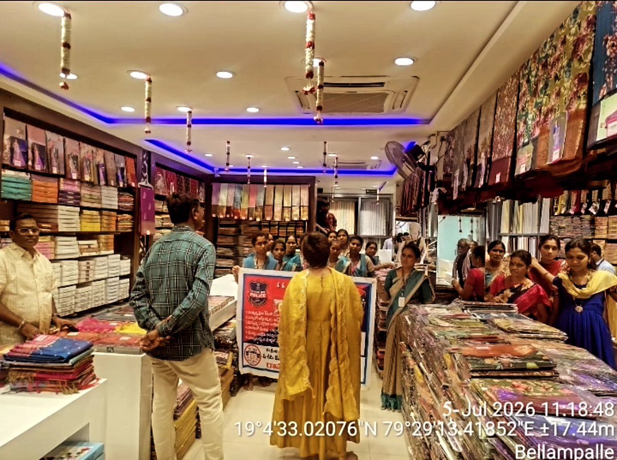 sheteamrgm's tweet photo. SHE TEAM Awareness* *Program Conducted at Nakshatra shopping mall of Bellampalli 1 town PS limits* 📢

On 05-07-2026 Ramagundam commissionerate Mancherial zone  awareness Program conducted to the Nakshatra shopping mall Women's Staff at Bellampalli 1town Ps limits. https://t.co/tfuBmGKzO3