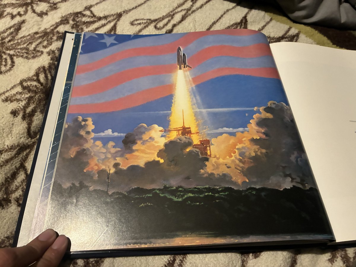 lndexium's tweet photo. also got this really incredible book full of works from Robert McCall https://t.co/wXUqWqWdQh