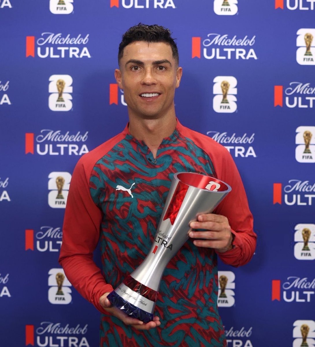 theMadridZone's tweet photo. 🗣️ Marc Cucurella: “Cristiano Ronaldo is a football legend.

He has inspired a lot of young people and playing against him is always a motivation, because when I was a kid I used to watch him on TV and now I had the chance to face him in the World Cup.” https://t.co/Oyn5ljqKM2