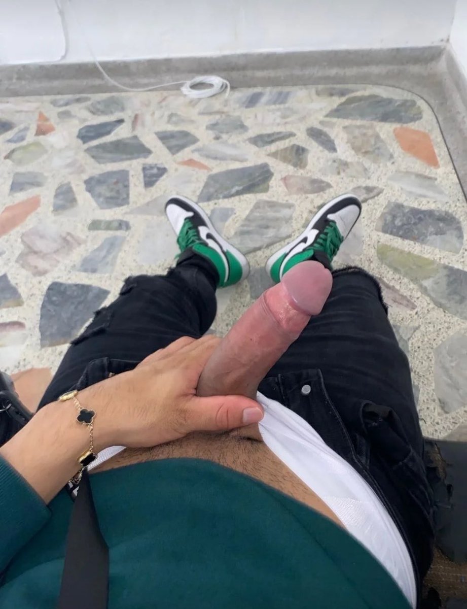 camachito202's tweet photo. Hot 🍆 https://t.co/2kZmd8Fcji