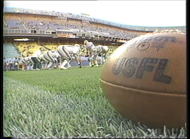 Collectosaur's tweet photo. Switching things up, we're starting the week off with the 1st #AmericanFootballPreservationProject post featuring footage of Week 14 from the 1983 #USFL Season - enjoy!
https://t.co/Pp3SqdrgdI
https://t.co/55dHVK04mu
#Football #AFPP #Panthers #Blitz #Stallions #FullGame https://t.co/FGeBH4vLEB