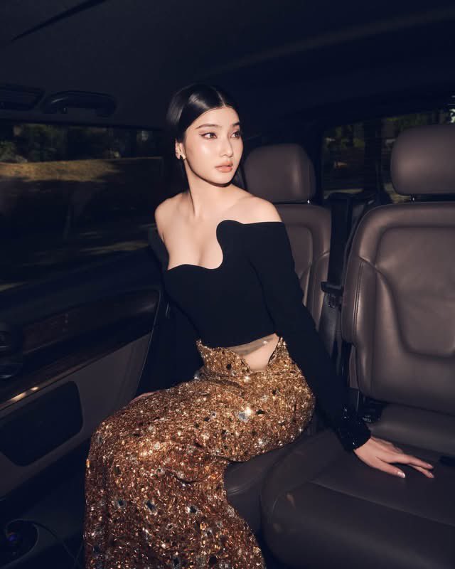 fahfahni's tweet photo. สวยเกินคุณพี่ ✨🤟🏻
#TonyWardCoutureFW2627 
#MablexHauteCoutureFW26
#Mable_siriwalee https://t.co/uGSr5bfWZD