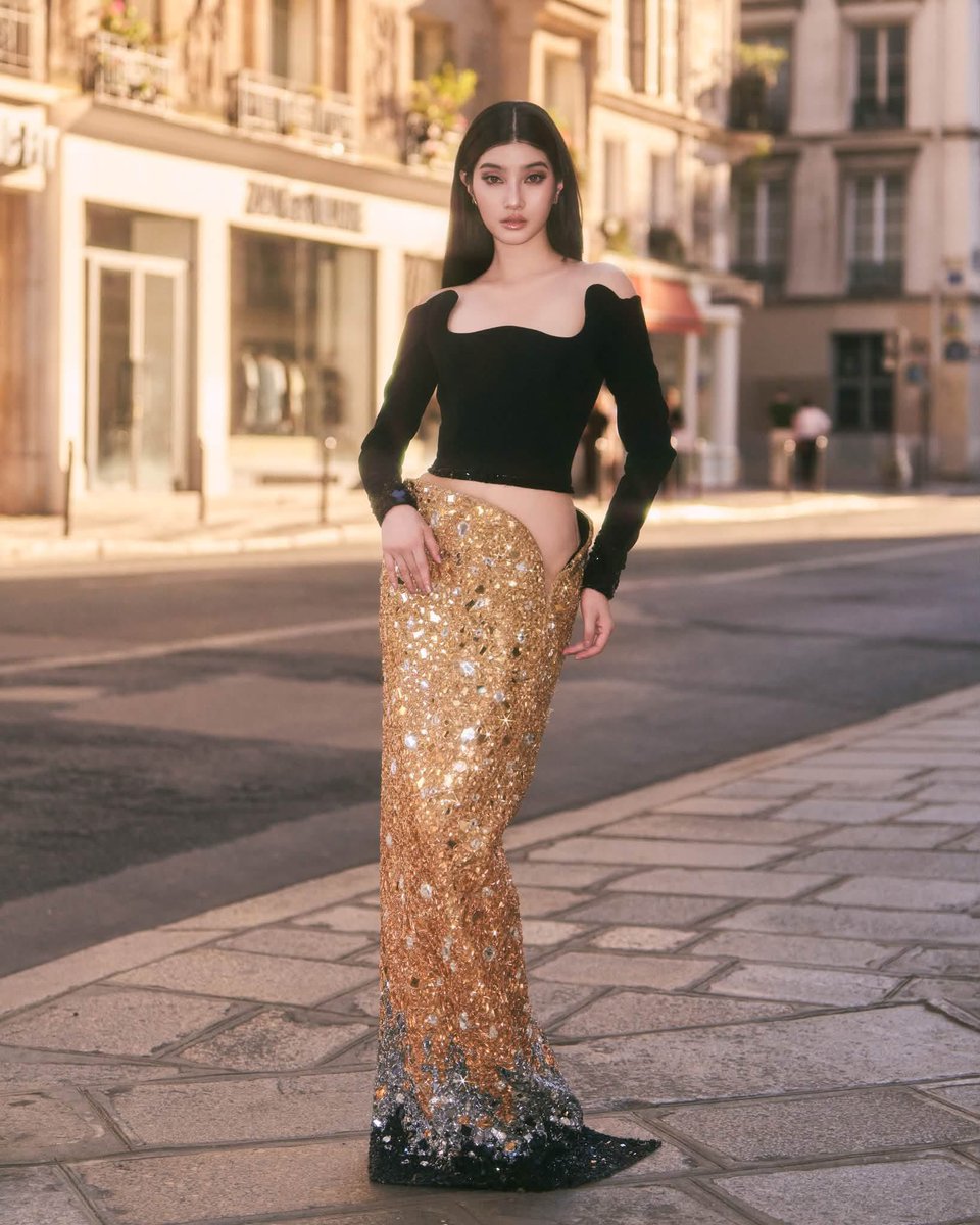 fahfahni's tweet photo. สวยเกินคุณพี่ ✨🤟🏻
#TonyWardCoutureFW2627 
#MablexHauteCoutureFW26
#Mable_siriwalee https://t.co/uGSr5bfWZD