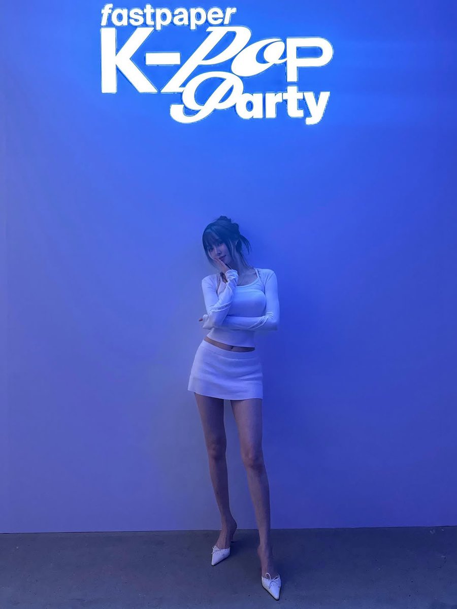 GFS_backup's tweet photo. [PIC] 260707 - Yuju (yuuzth) post

🐶@.fastpapermag

#GFRIEND #YUJU @YUJU_atarea https://t.co/n42zxC3Lw8