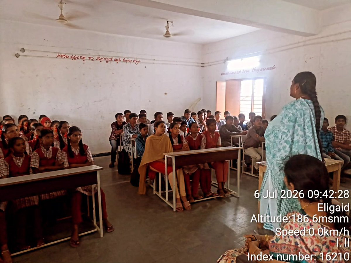 sheteamrgm's tweet photo. On 6.7.26 Ramagundam commissionerate Peddapelli zone sheteam Awareness program conducted to the students at ZPHS high school, Eligedu of Eligedu PS limits. https://t.co/CJM0KsuvfS