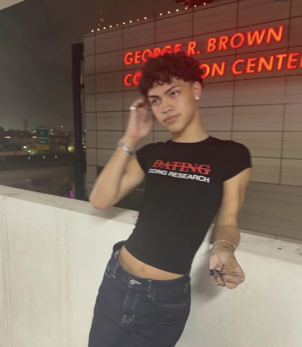 ccxpoohs tweet media