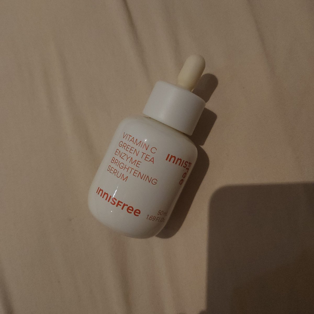 VasyAulia's tweet photo. Rekomendasi serum vit C favorit akuu! Cepet juga nyerap kulit dan gak lengket. Asli sampe orang terdekat aja nanya aku pake apa karena se ngefek ituu🩷

#racunshopee #moots #affiliate #zonauang https://t.co/BZv34hX1pf