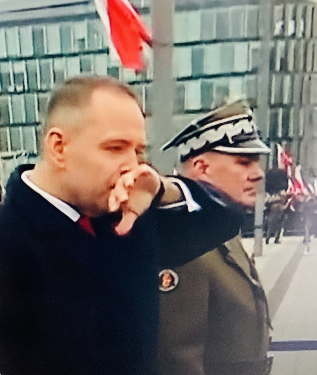 antyPiS4ever's tweet photo. Jak sie okazuje Alfons wiedzial o przekazaniu rakiet Patriot i nie mial nic przeciwko - jakies pytania kacapy ??? https://t.co/3D78L21ubH