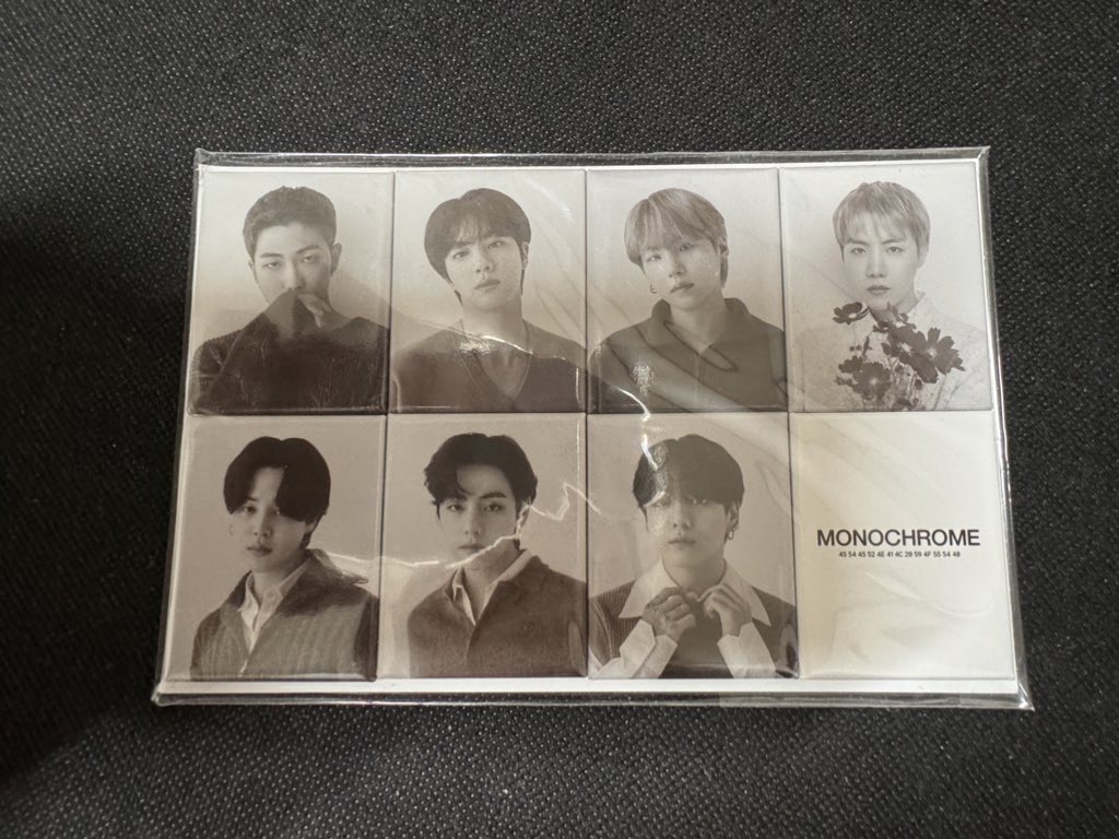 goods_rhfo's tweet photo. 방탄소년단 모노크롬 성수팝업 굿즈 미개봉
마그넷 세트 2.8
스티커세트 1.2
배송비 별도
일괄 반택포

Wts bts monochrome popup unopened
magnet set 2.8
sticker set 1.2

남준 석진 윤기 호석 지민 태형 정국 rm jin suga jhope jimin v jk sell buy poca 구매 판매 포카 앨범 굿즈 army 방탄 https://t.co/4ftOCZyKjF
