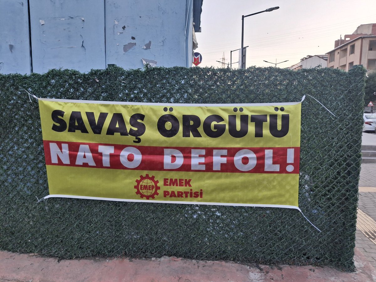 emepistanbul's tweet photo. Emperyalistlerin savaş örgütü NATO Türkiye'den defol! https://t.co/QF2Y6tVPU5