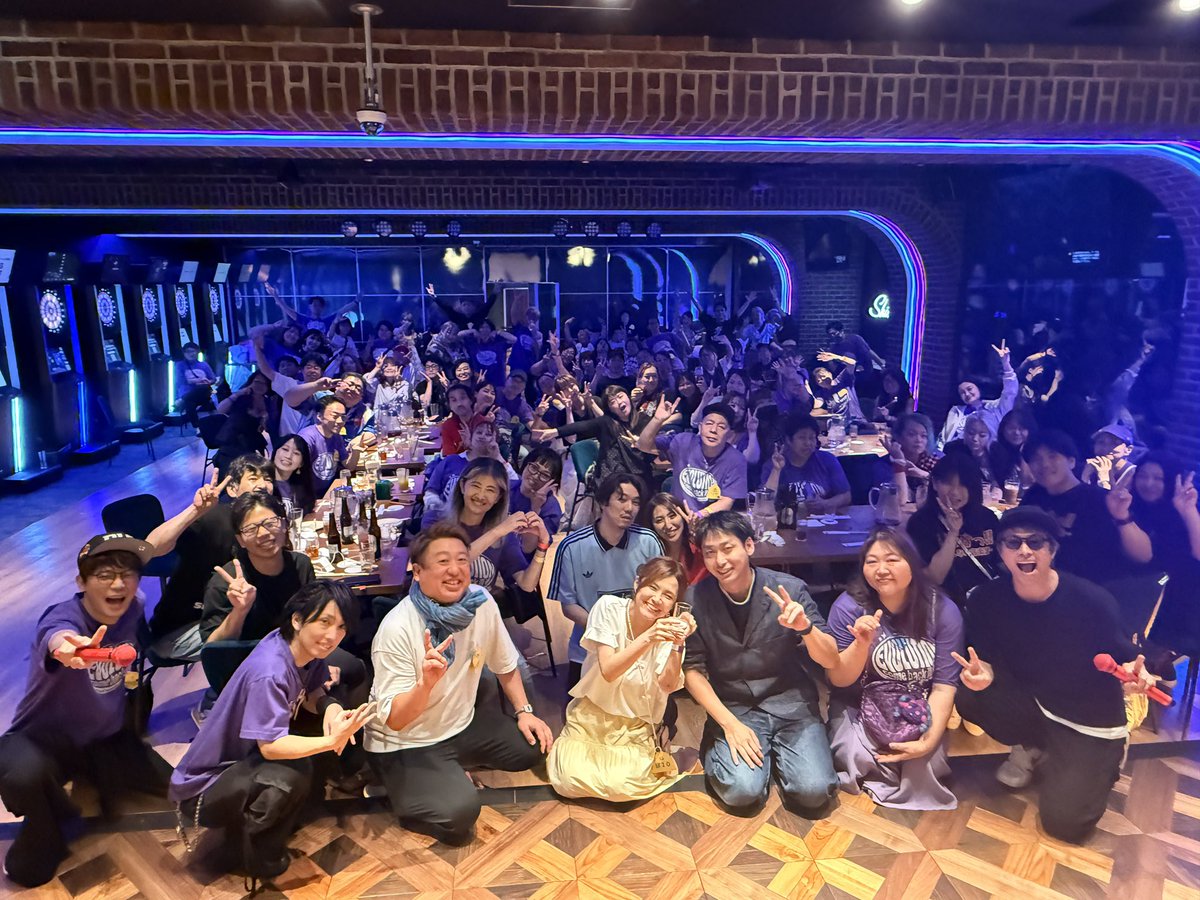 AtsushiES_news's tweet photo. 今日で大人の小学校は開校6周年！

ここまで続けてこられたのは、
一緒に青春してくれた仲間がいたから

6年前、「人生後半戦をもう１度青春したい」
そんな想いで始めました。

仲間がいれば
青春は何歳からでも始められる👍

ありがとう😊

#大人の小学校 https://t.co/8kFGFRxCa4